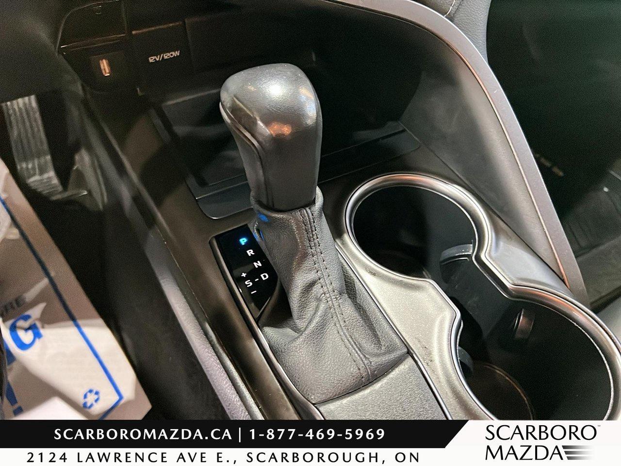 2023 Toyota Camry SE Photo