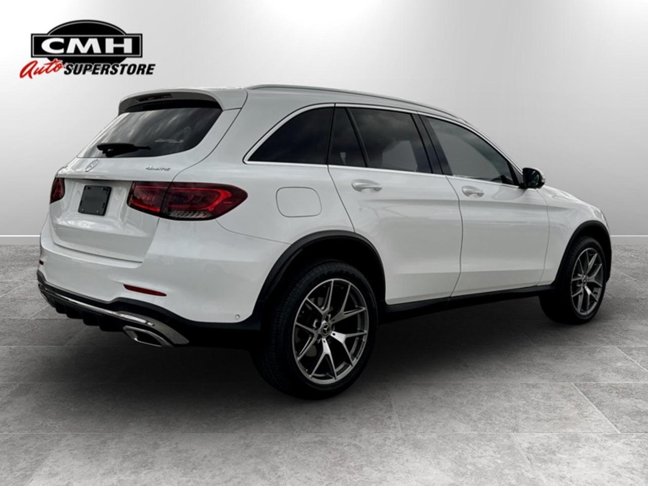 2022 Mercedes-Benz GLC 300 4MATIC®  **CLEAN CARFAX - LOW KMS** Photo