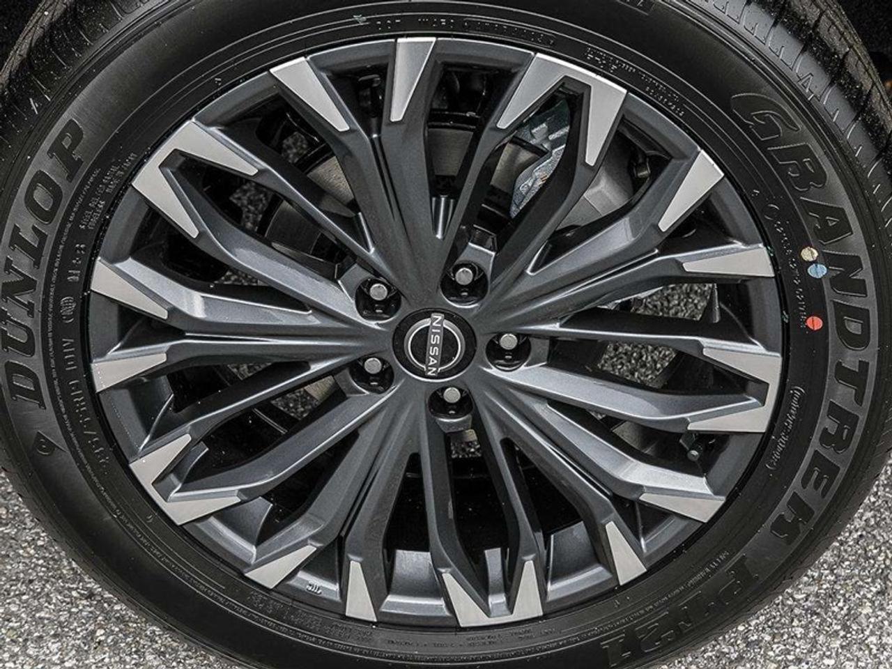 2026 Nissan Rogue Platinum  - Leather Seats Photo