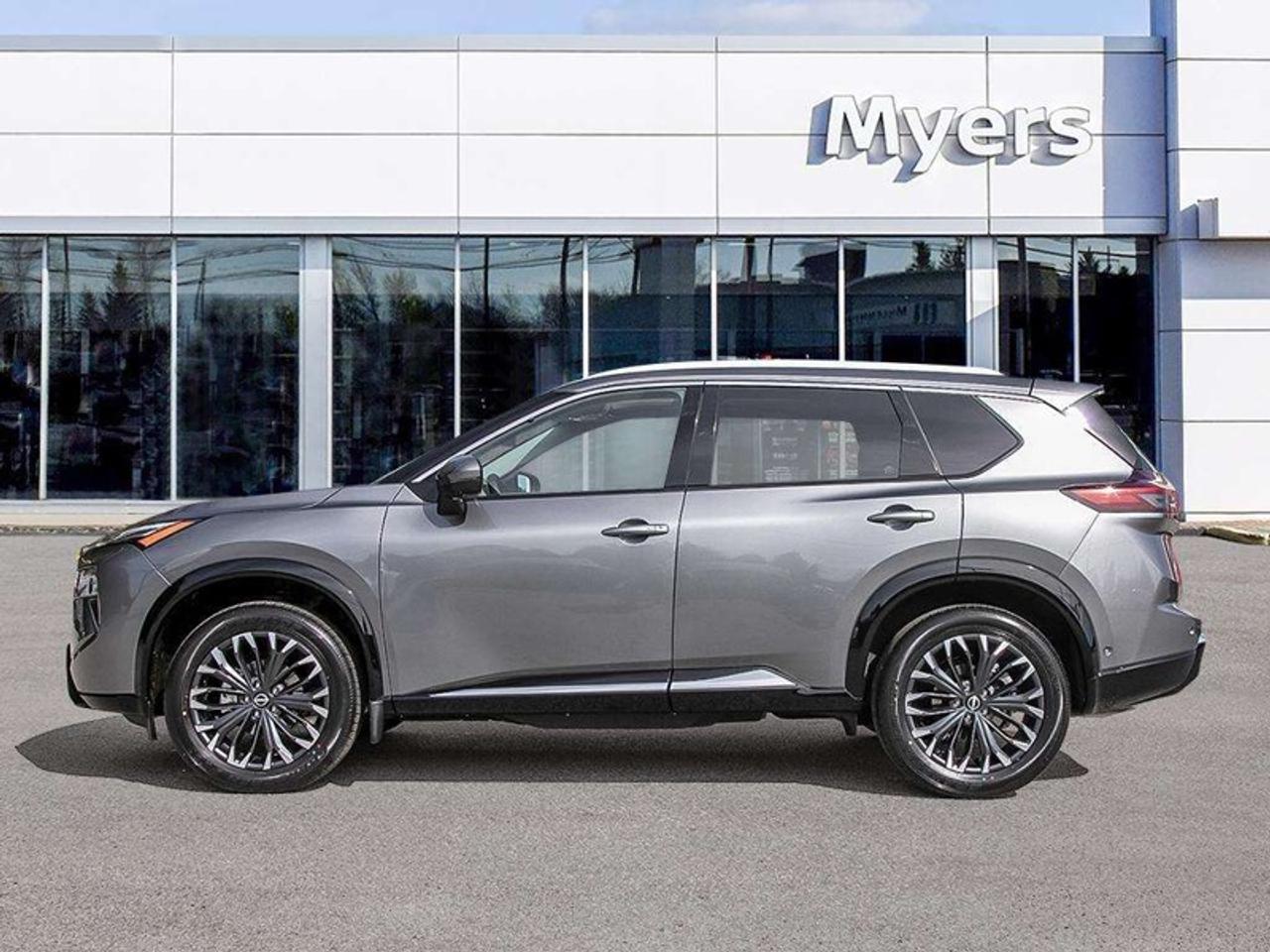2026 Nissan Rogue Platinum  - Leather Seats Photo2