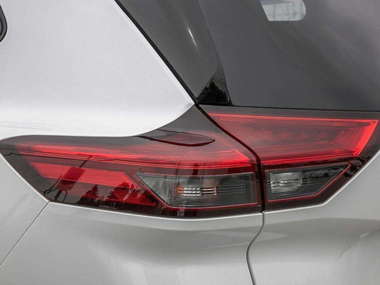 2026 Nissan Rogue Platinum  - Leather Seats Photo