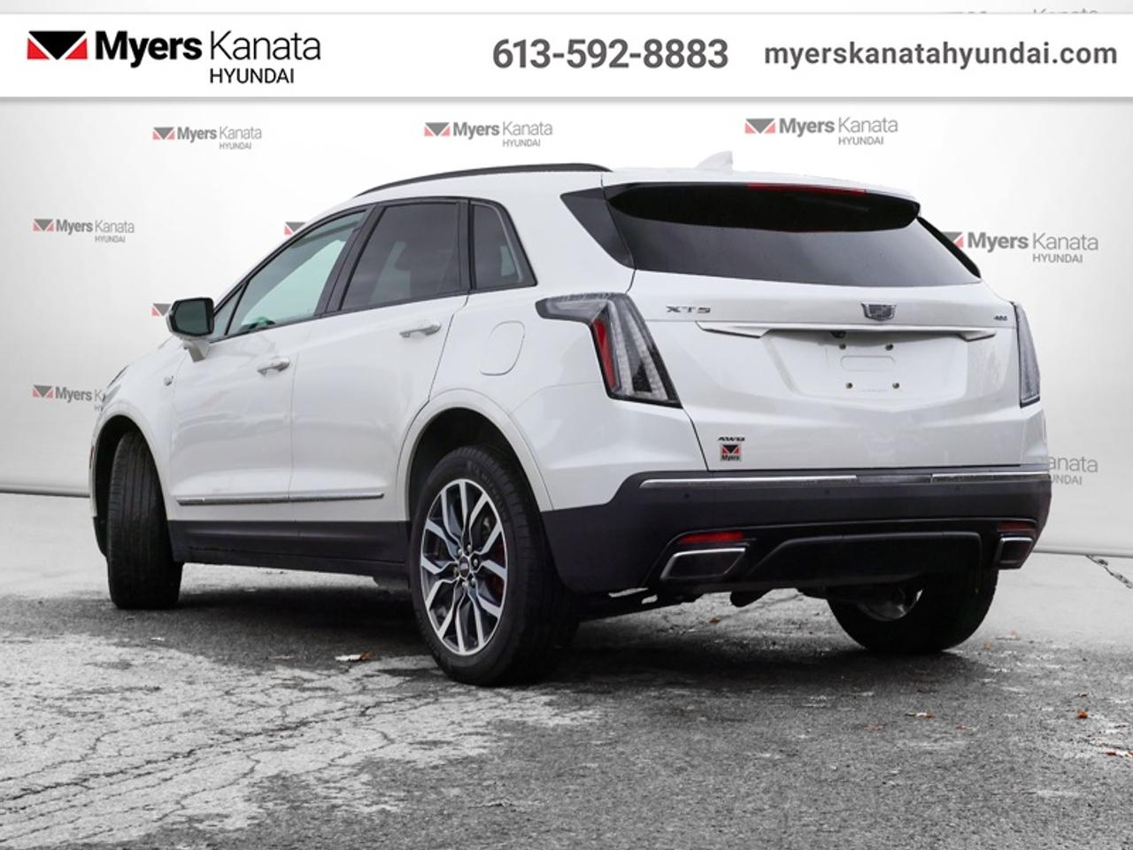 2024 Cadillac XT5 Sport  -  Navigation -  Leather Seats Photo3
