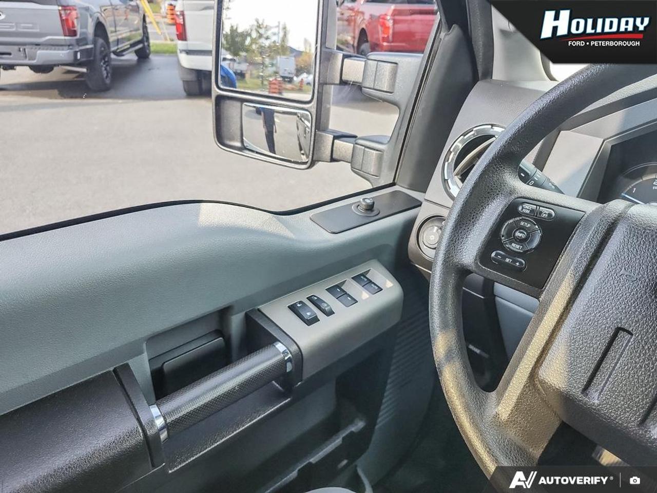 2016 Ford F-250 Super Duty SRW XLT Photo