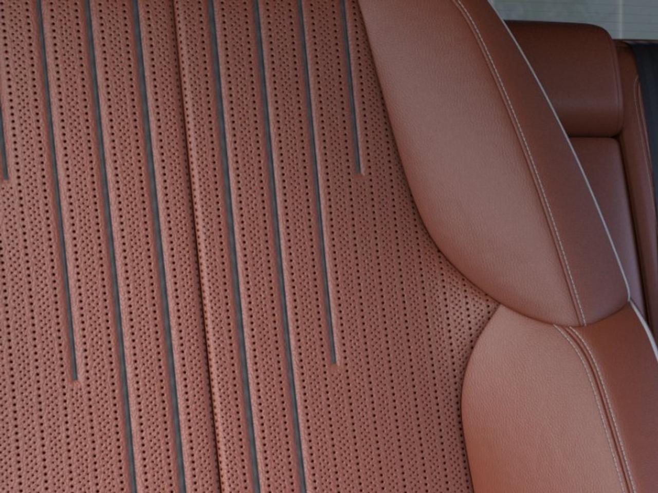 2027 Cadillac OPTIQ Premium Luxury Photo