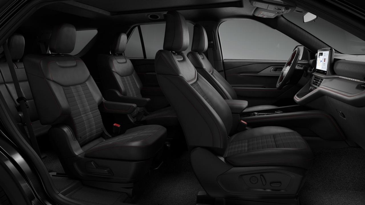 2027 Ford Explorer ST-Line Photo