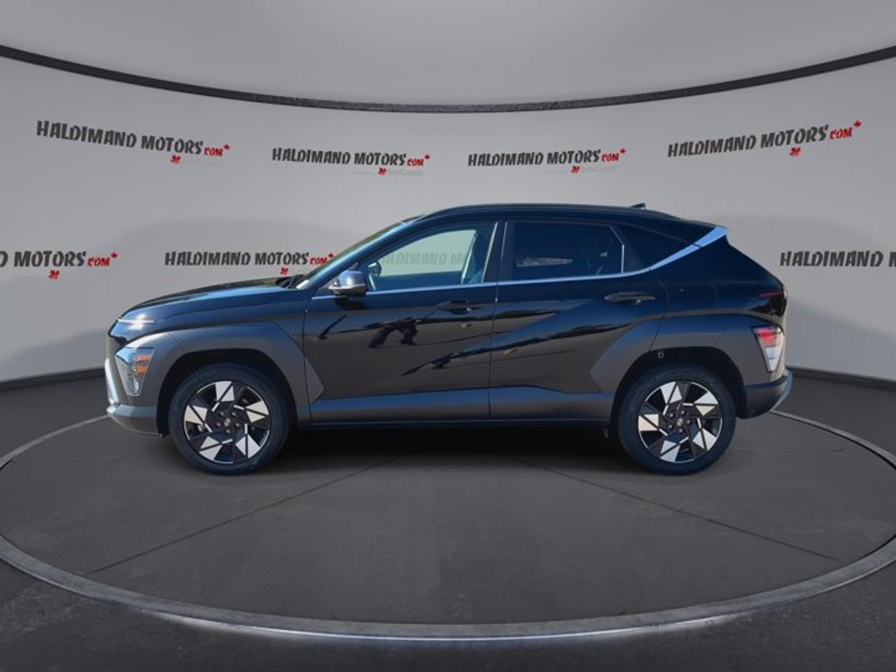 2025 Hyundai KONA 2.0L Preferred AWD | Leather Seats Photo4