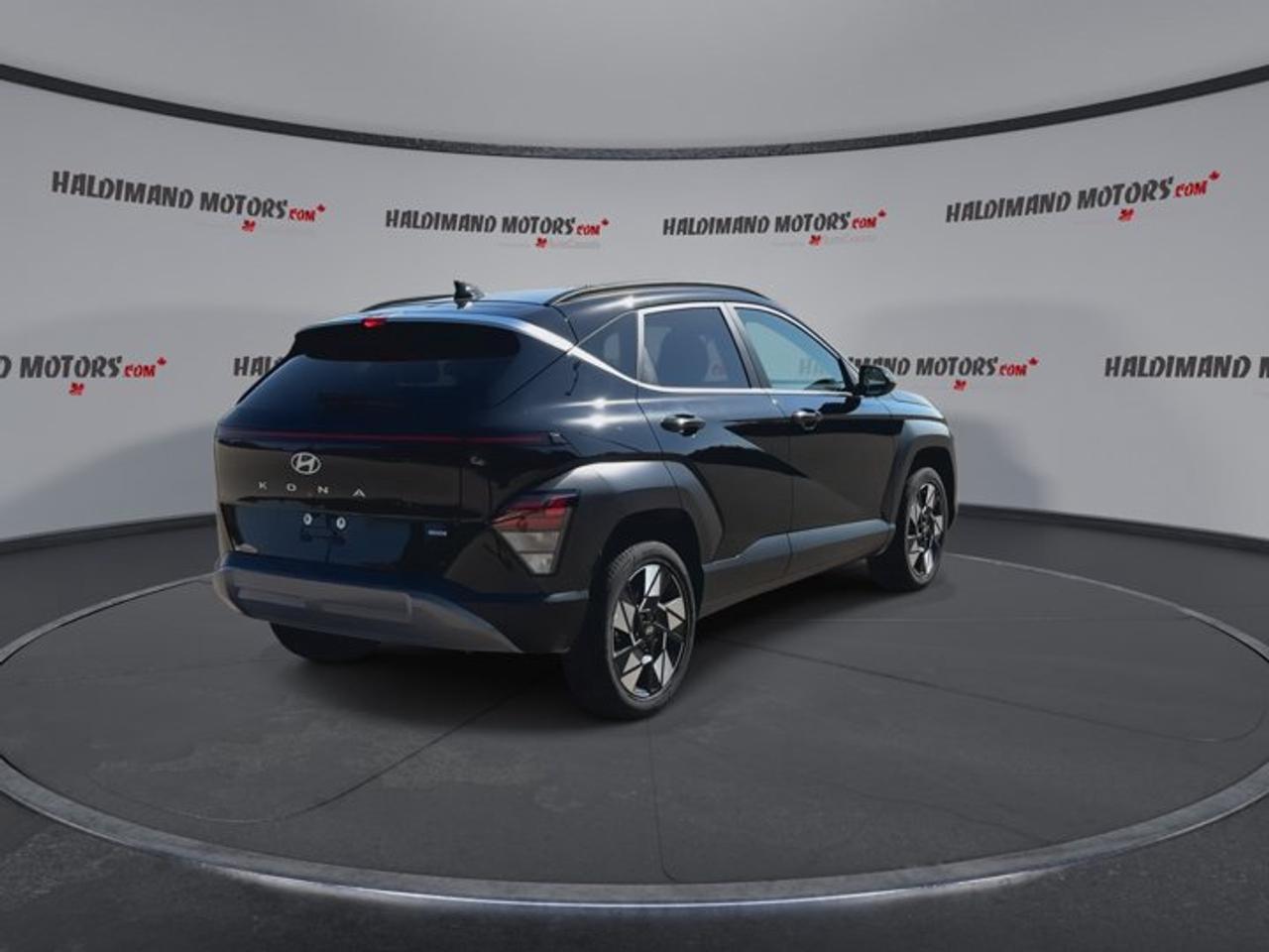 2025 Hyundai KONA 2.0L Preferred AWD | Leather Seats Photo