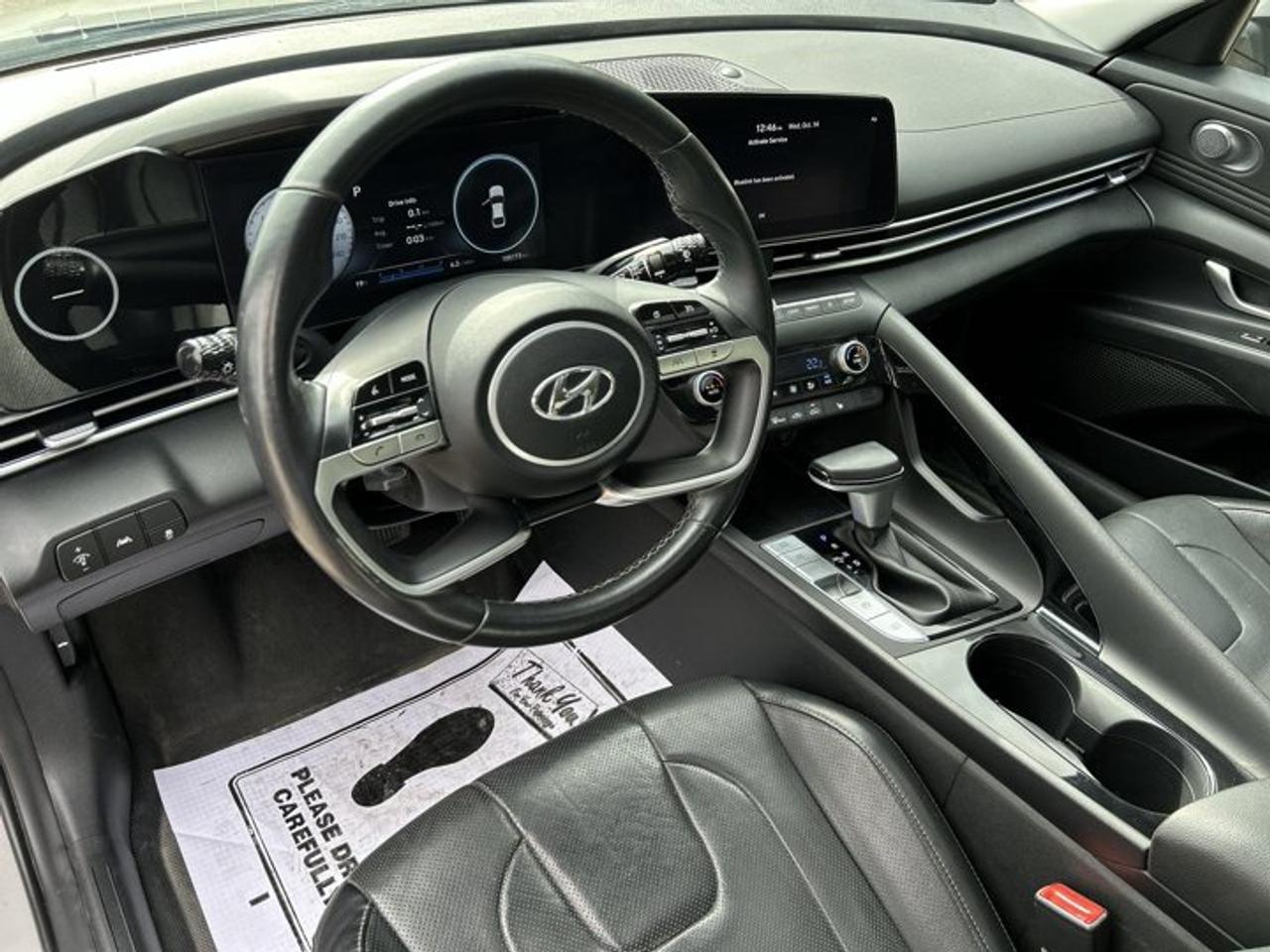 2023 Hyundai Elantra Luxury | One Owner | No Accidents | Sunroof | Leather Seats Photo