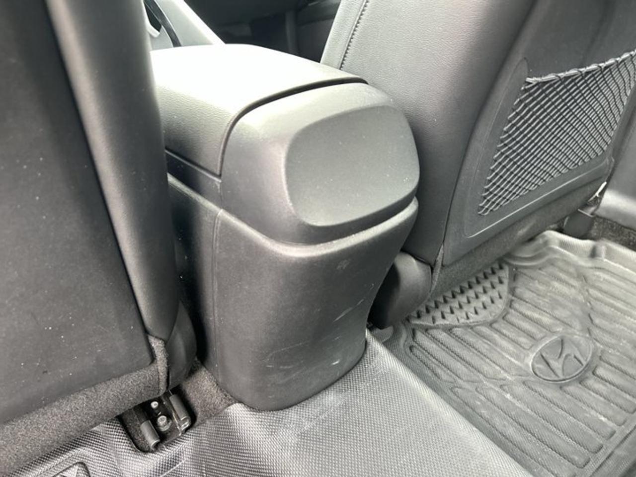 2023 Hyundai Elantra Luxury | One Owner | No Accidents | Sunroof | Leather Seats Photo