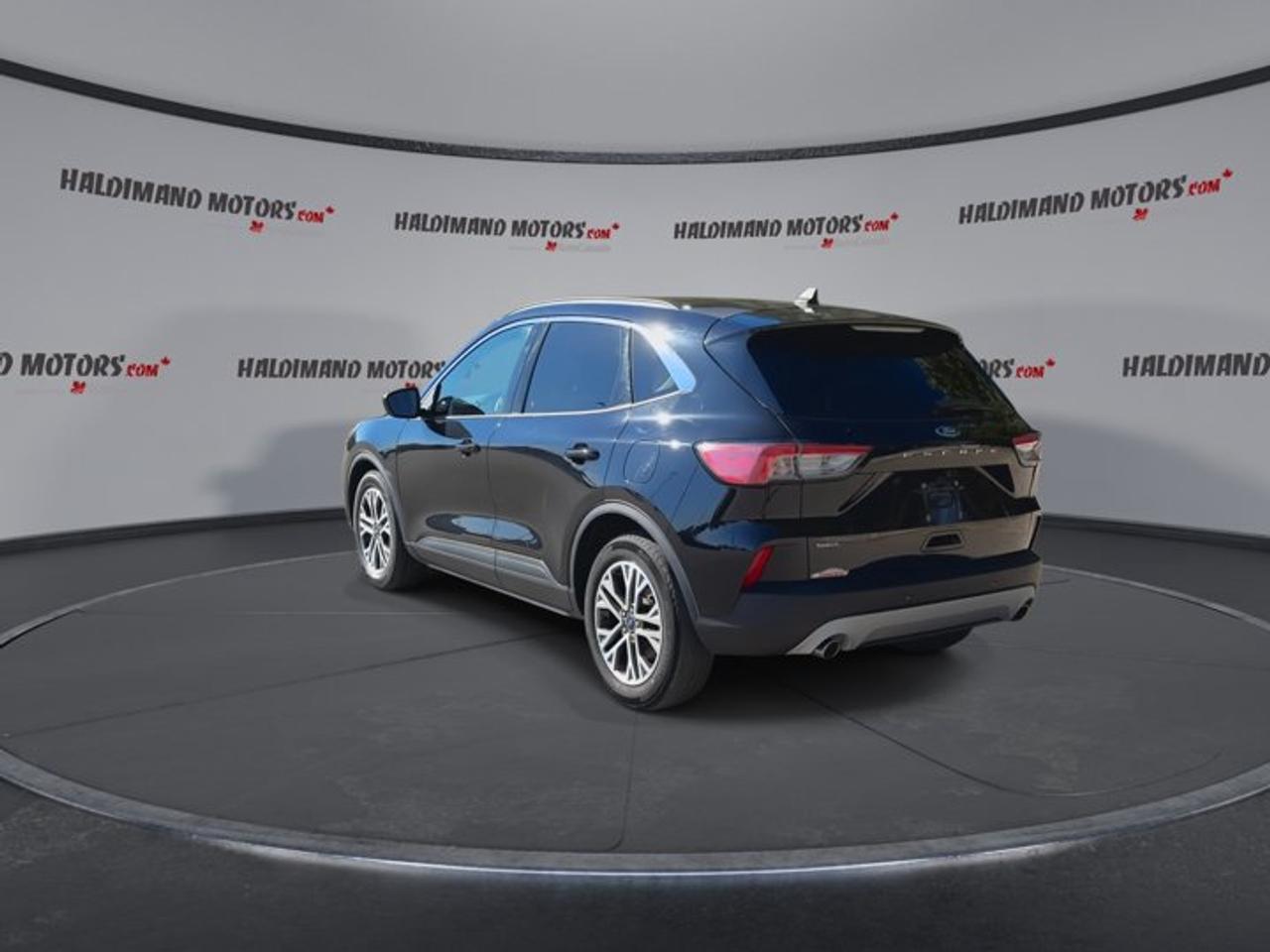 2021 Ford Escape SEL FWD | No Accidents | Leather Seats | Heated Steering Wheel Photo