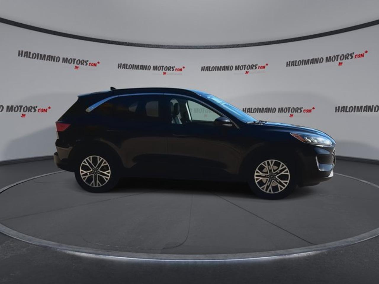 2021 Ford Escape SEL FWD | No Accidents | Leather Seats | Heated Steering Wheel Photo