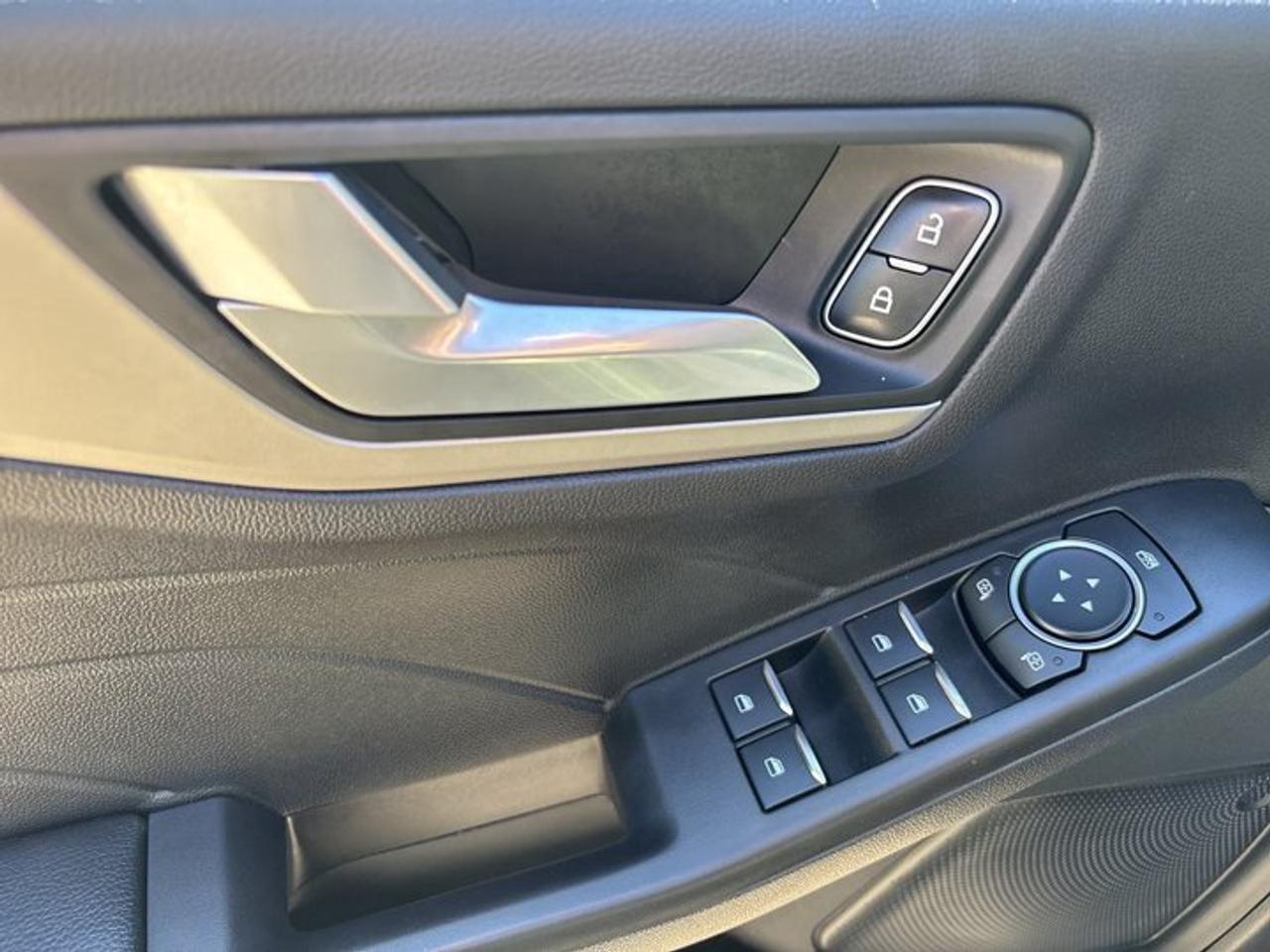 2021 Ford Escape SEL FWD | No Accidents | Leather Seats | Heated Steering Wheel Photo