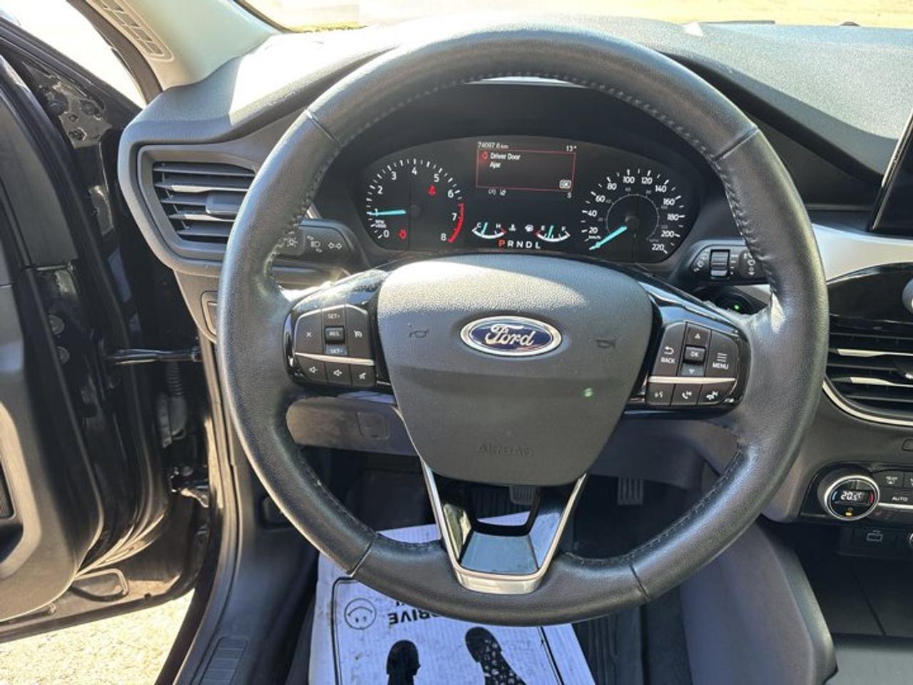 2021 Ford Escape SEL FWD | No Accidents | Leather Seats | Heated Steering Wheel Photo