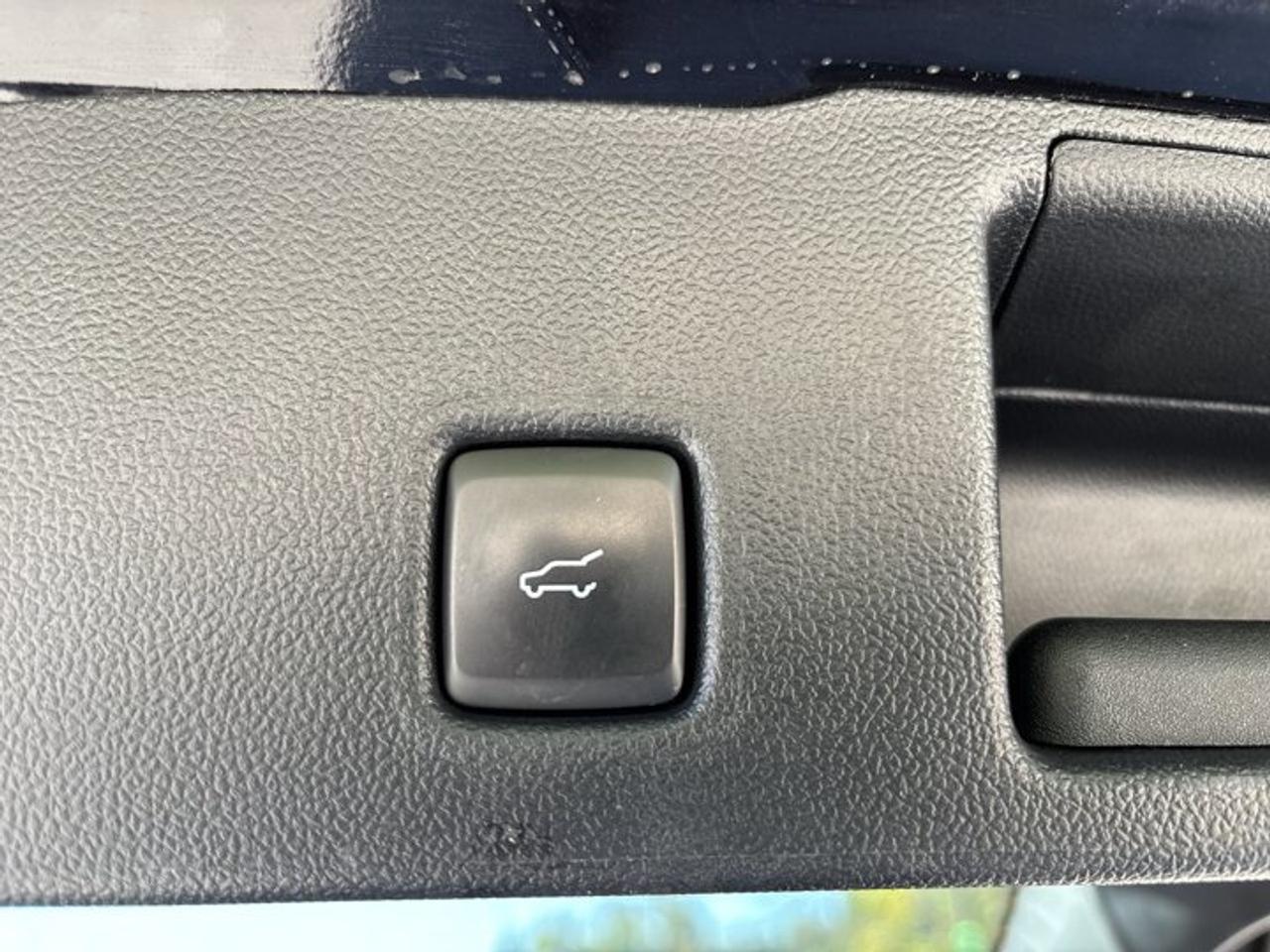 2021 Ford Escape SEL FWD | No Accidents | Leather Seats | Heated Steering Wheel Photo