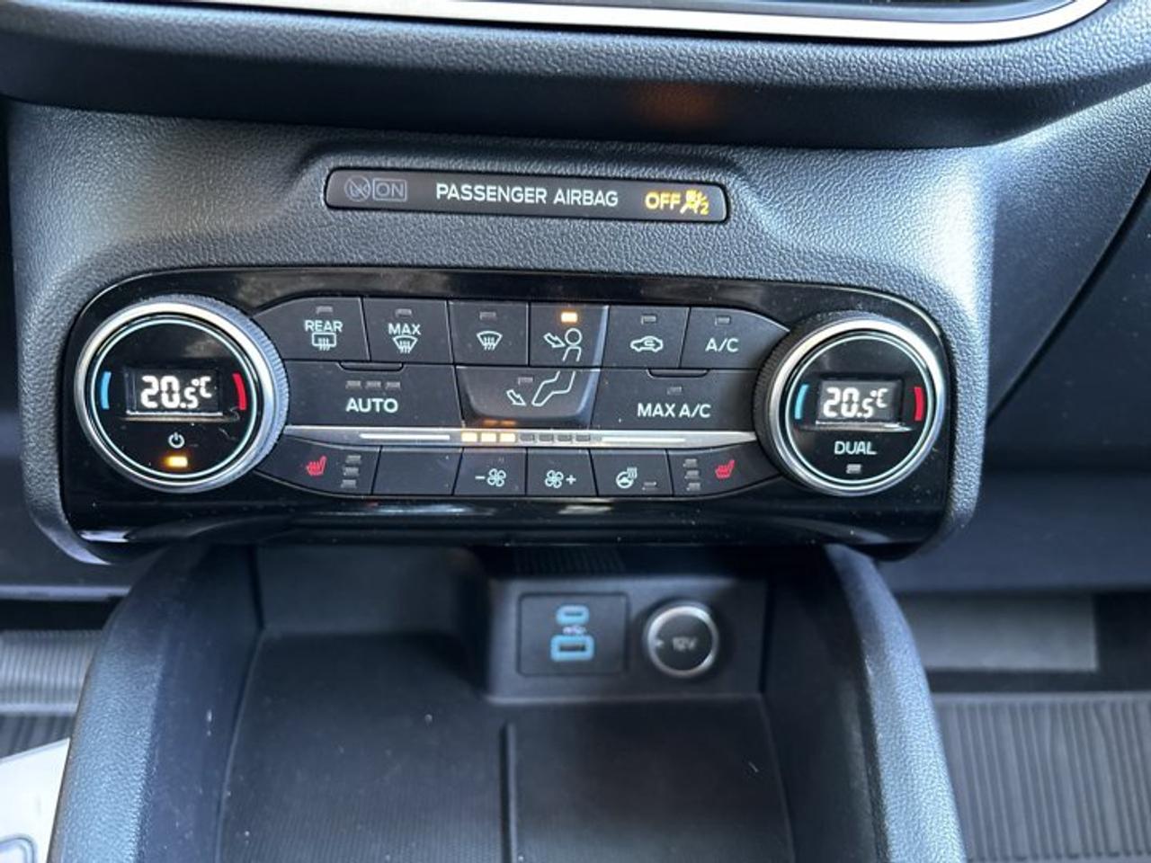 2021 Ford Escape SEL FWD | No Accidents | Leather Seats | Heated Steering Wheel Photo