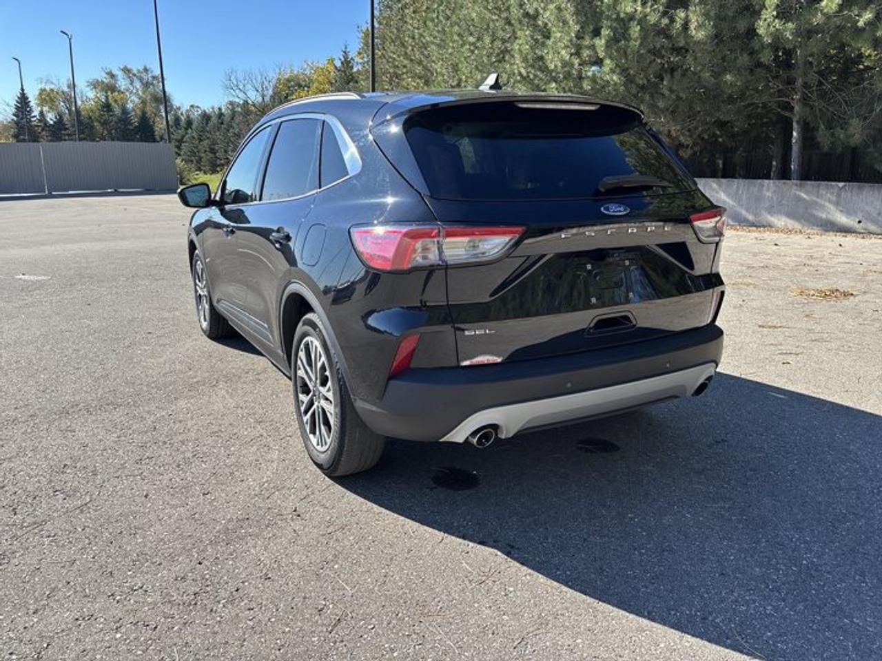 2021 Ford Escape SEL FWD | No Accidents | Leather Seats | Heated Steering Wheel Photo