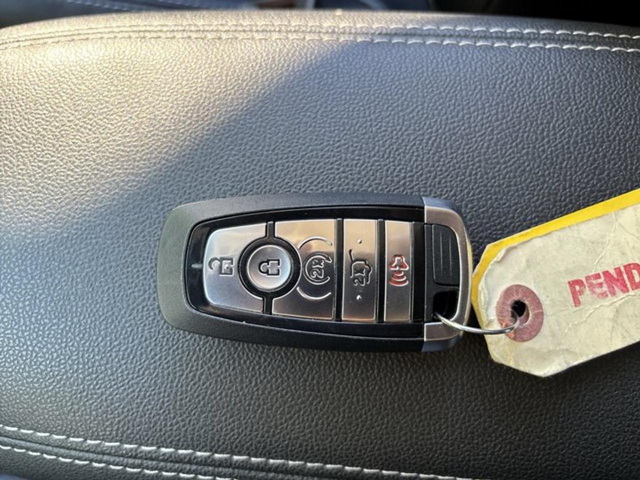 2021 Ford Escape SEL FWD | No Accidents | Leather Seats | Heated Steering Wheel Photo