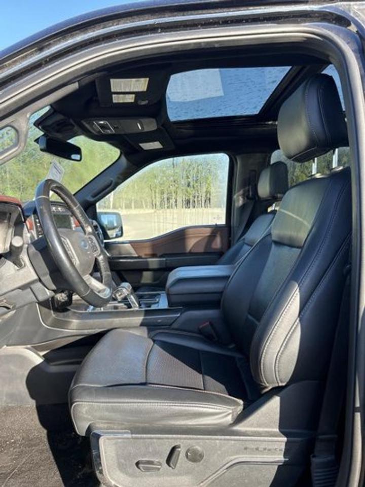 2022 Ford F-150 LARIAT SuperCrew 5.5' Box 4WD | No Accidents Photo