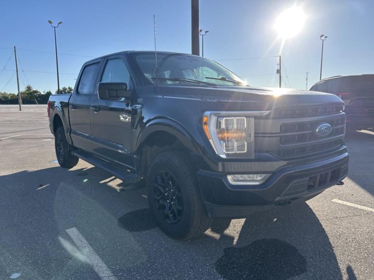 2022 Ford F-150 LARIAT SuperCrew 5.5' Box 4WD | No Accidents Photo