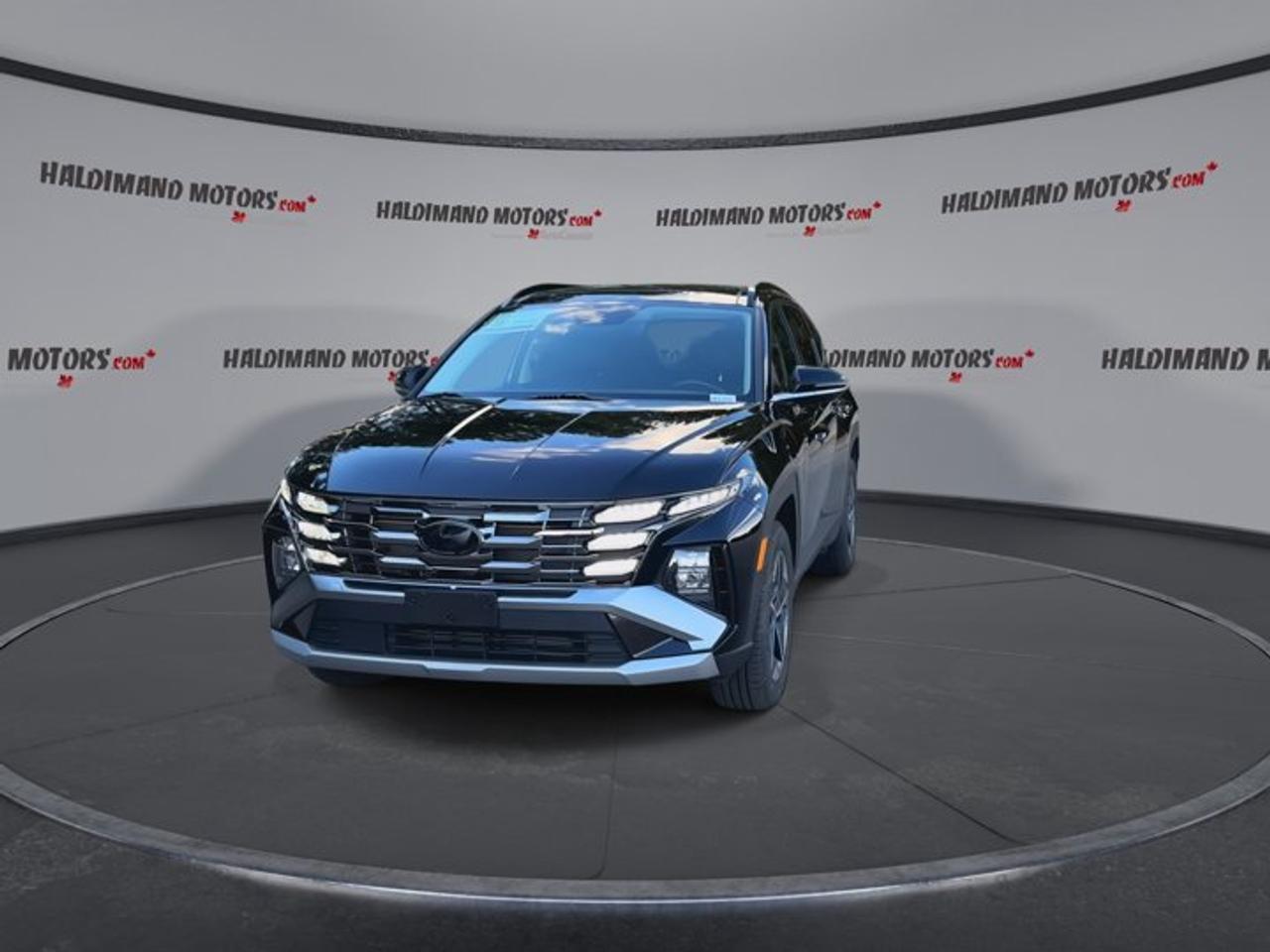 2025 Hyundai Tucson Preferred AWD | Pano. Sunroof | Leather Seats Photo