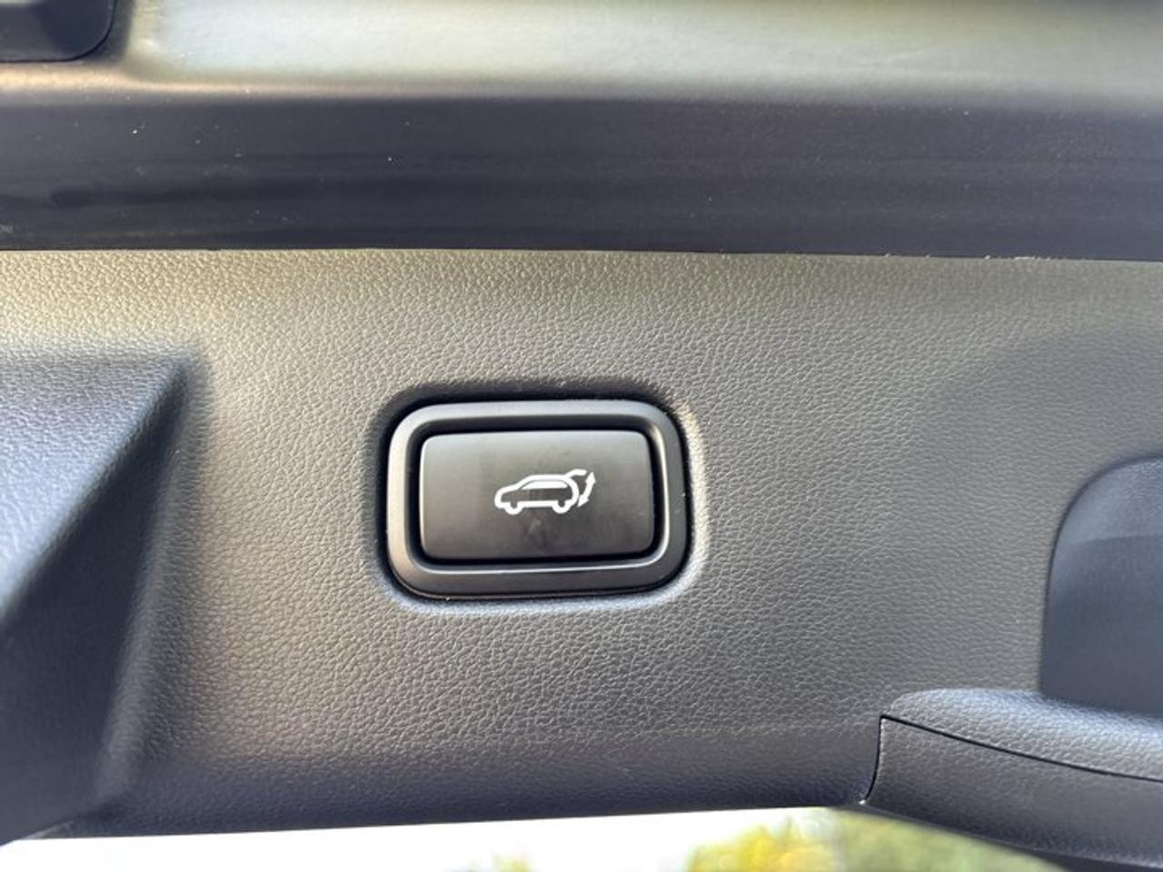 2025 Hyundai Tucson Preferred AWD | Pano. Sunroof | Leather Seats Photo