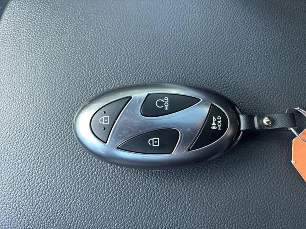 2025 Hyundai Tucson Preferred AWD | Pano. Sunroof | Leather Seats Photo