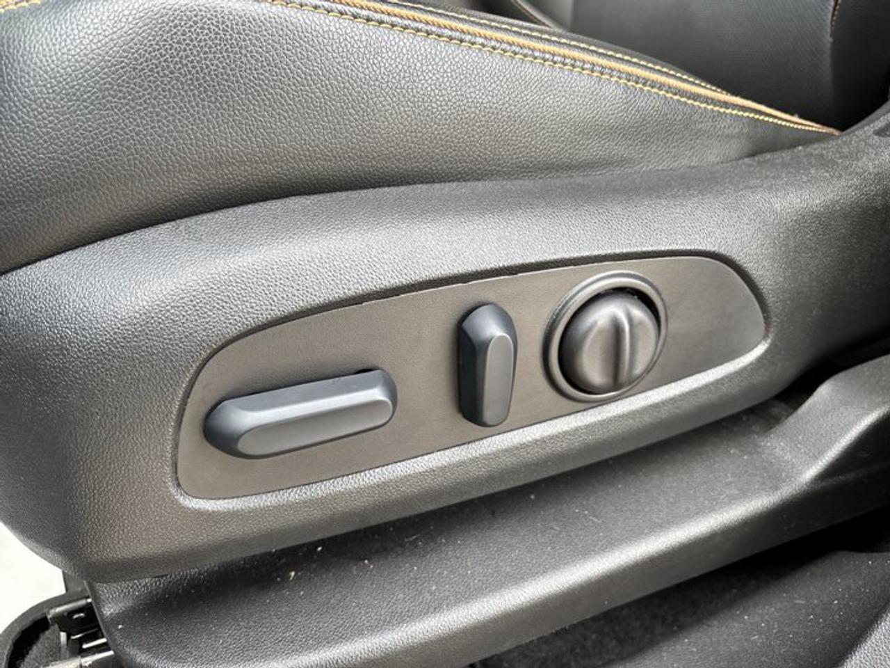 2024 GMC Terrain AT4 AWD | One Owner | No Accidents | Leather Seats Photo