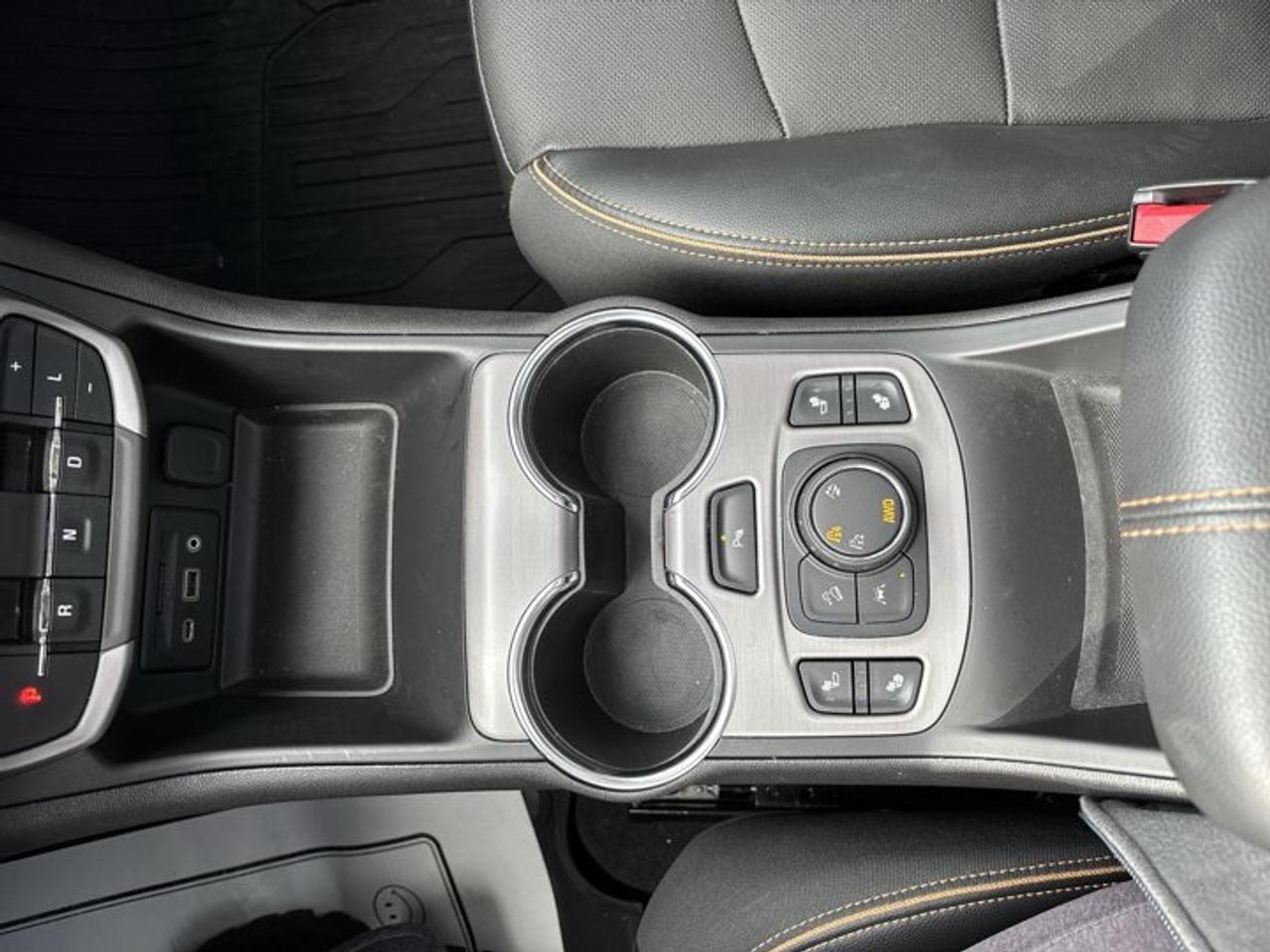 2024 GMC Terrain AT4 AWD | One Owner | No Accidents | Leather Seats Photo