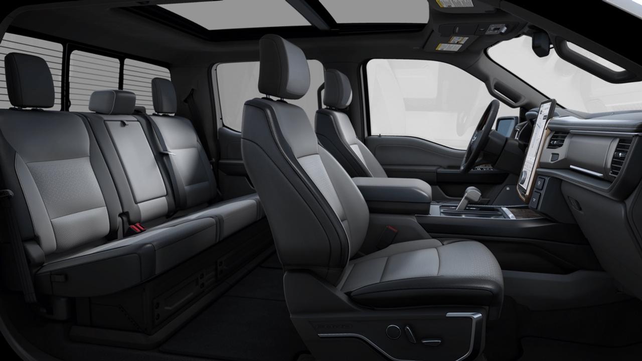 2023 Ford F-150 Lightning Lariat Photo