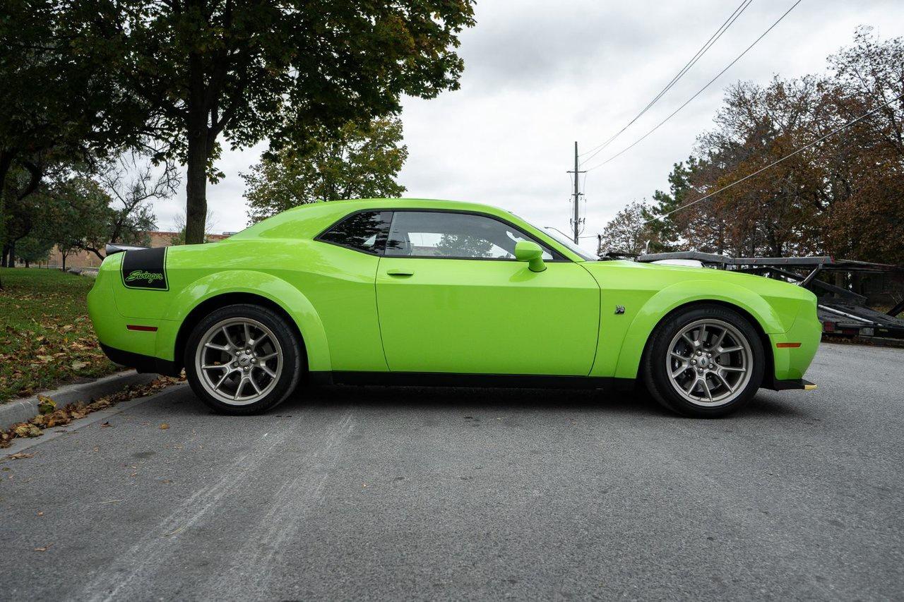 2023 Dodge Challenger Scat Pack Shaker 392 Widebody Photo3