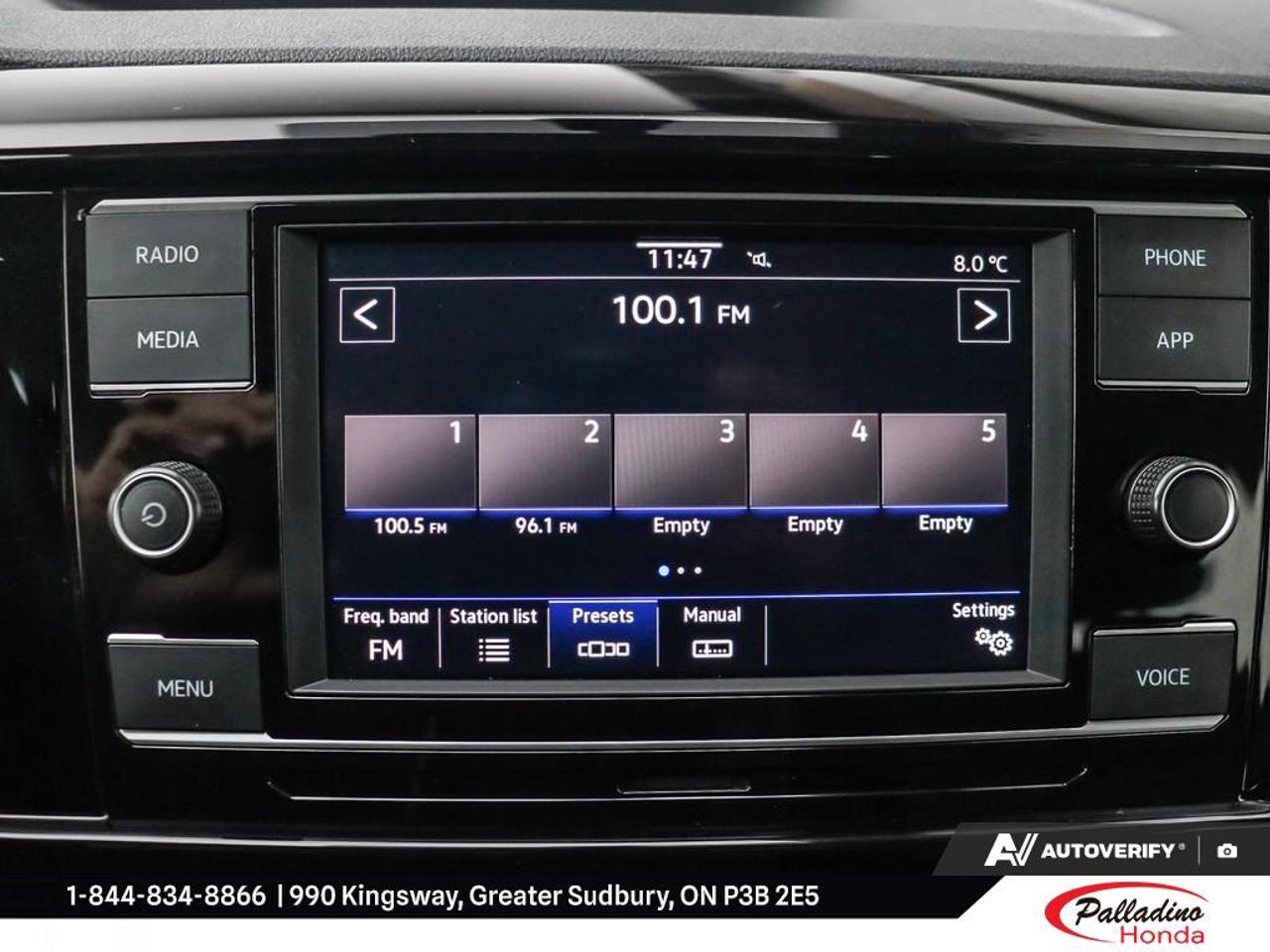 2024 Volkswagen Taos Trendline Photo