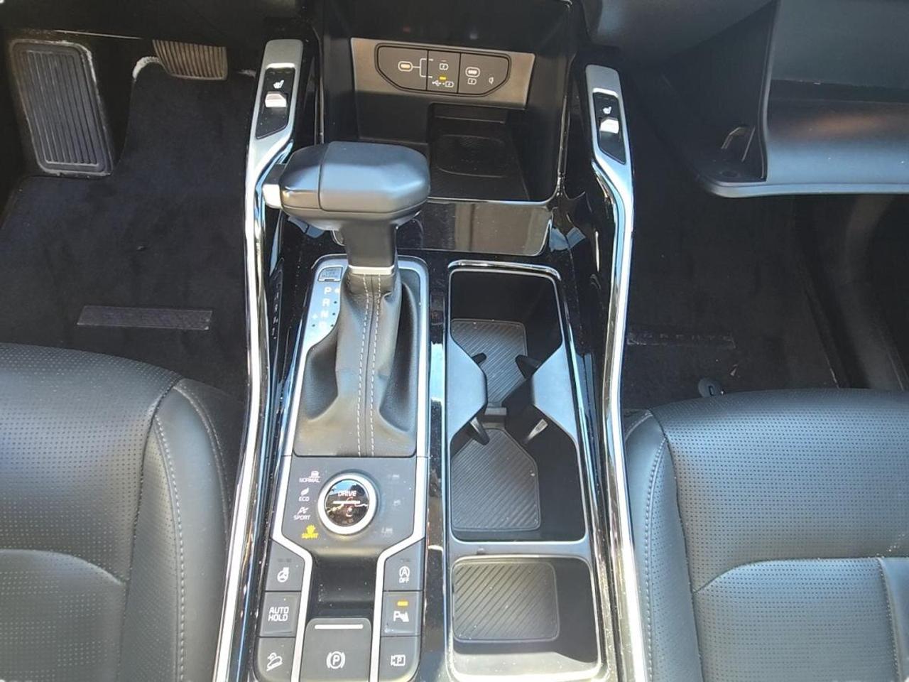 2025 Kia Sorento X-Line Photo