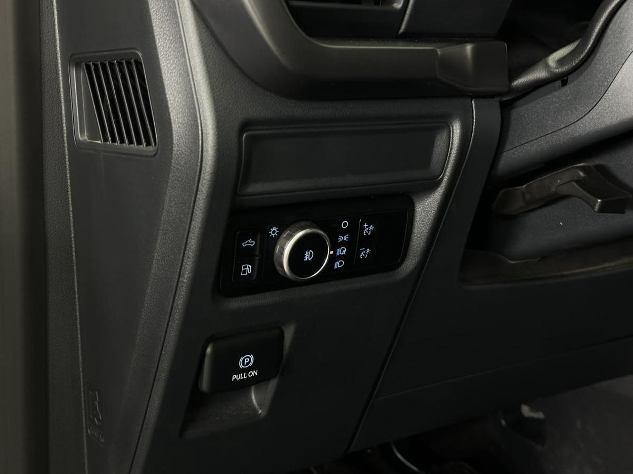 2024 Ford F-150 XLT/3.5/HYBRID/PWR BUCKETS/CONSOLE/NAVI/OFF 1 OWNER FORD LEASE! Photo