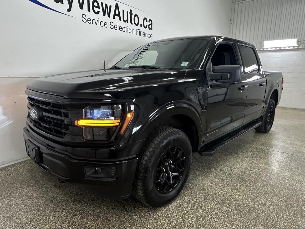 2024 Ford F-150 XLT/3.5L/HYBRID/38KM/NAV/PWR BUCKETS/CONSOLE/OFF 1 OWNER LEASE! Photo2