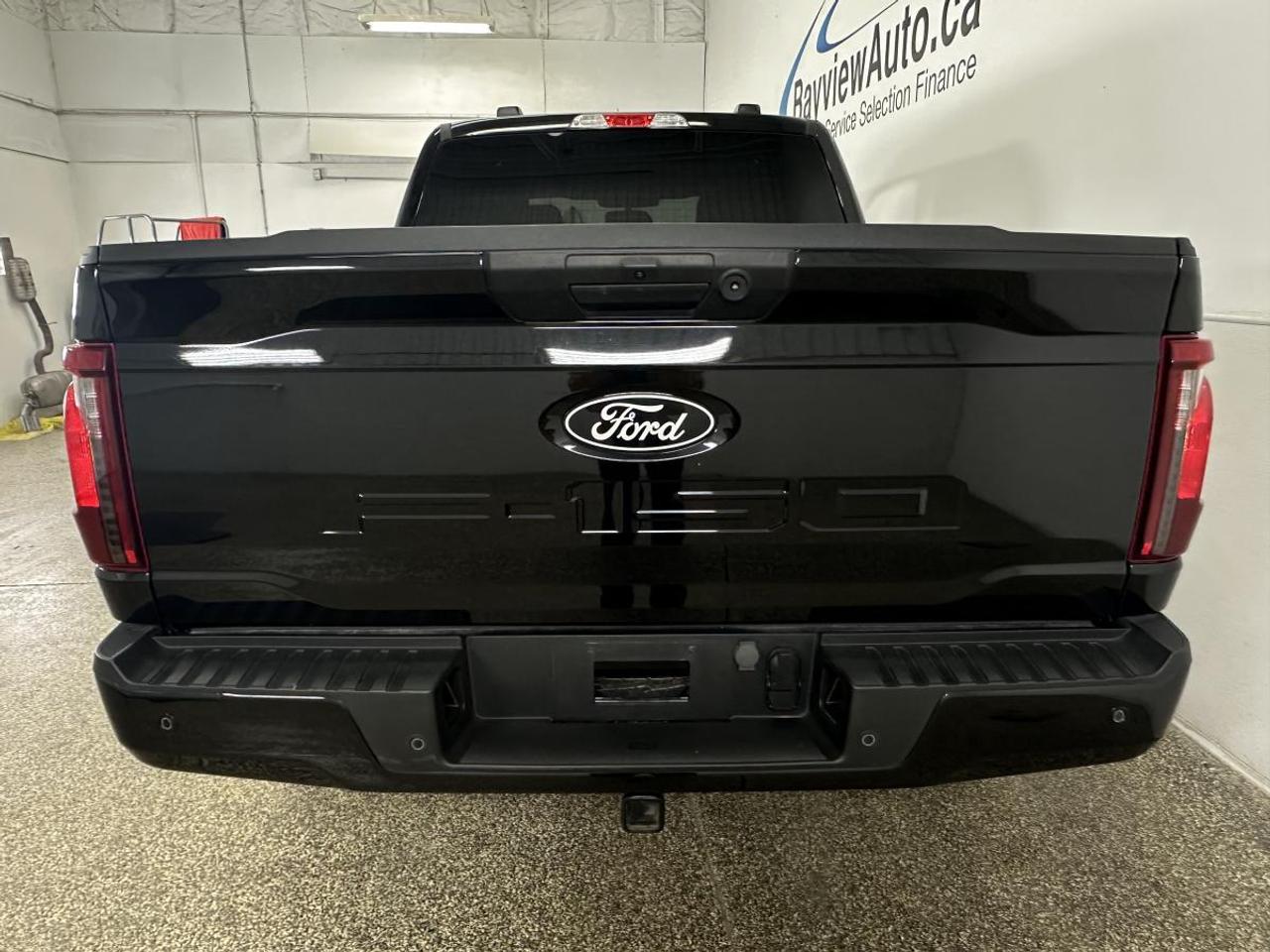 2024 Ford F-150 XLT/3.5L/HYBRID/38KM/NAV/PWR BUCKETS/CONSOLE/OFF 1 OWNER LEASE! Photo