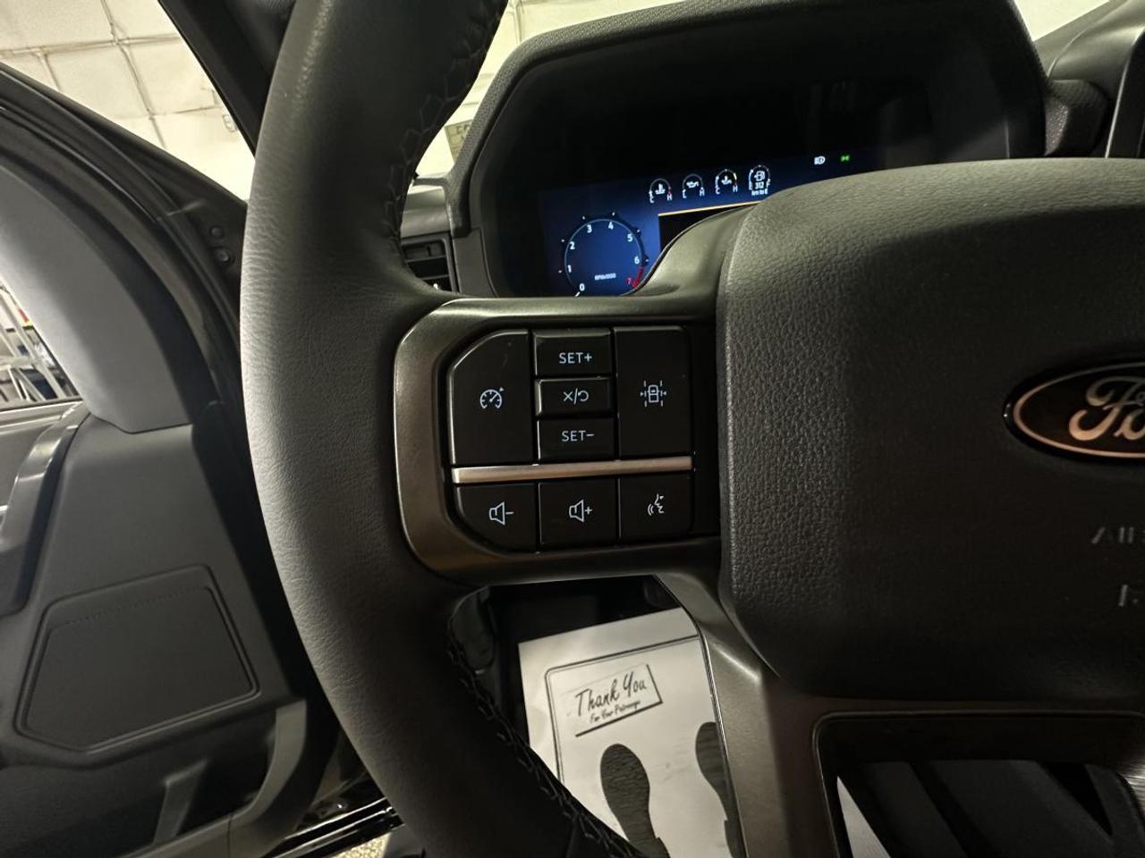 2024 Ford F-150 XLT/3.5L/HYBRID/38KM/NAV/PWR BUCKETS/CONSOLE/OFF 1 OWNER LEASE! Photo