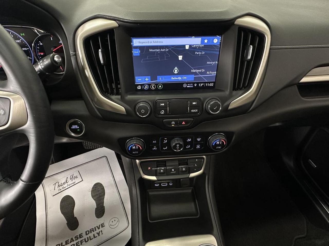 2024 GMC Terrain Denali DENALI/AWD/LEATHER/PANOROOF/NAVI/26KM/OFF 1 OWNER LEASE! Photo