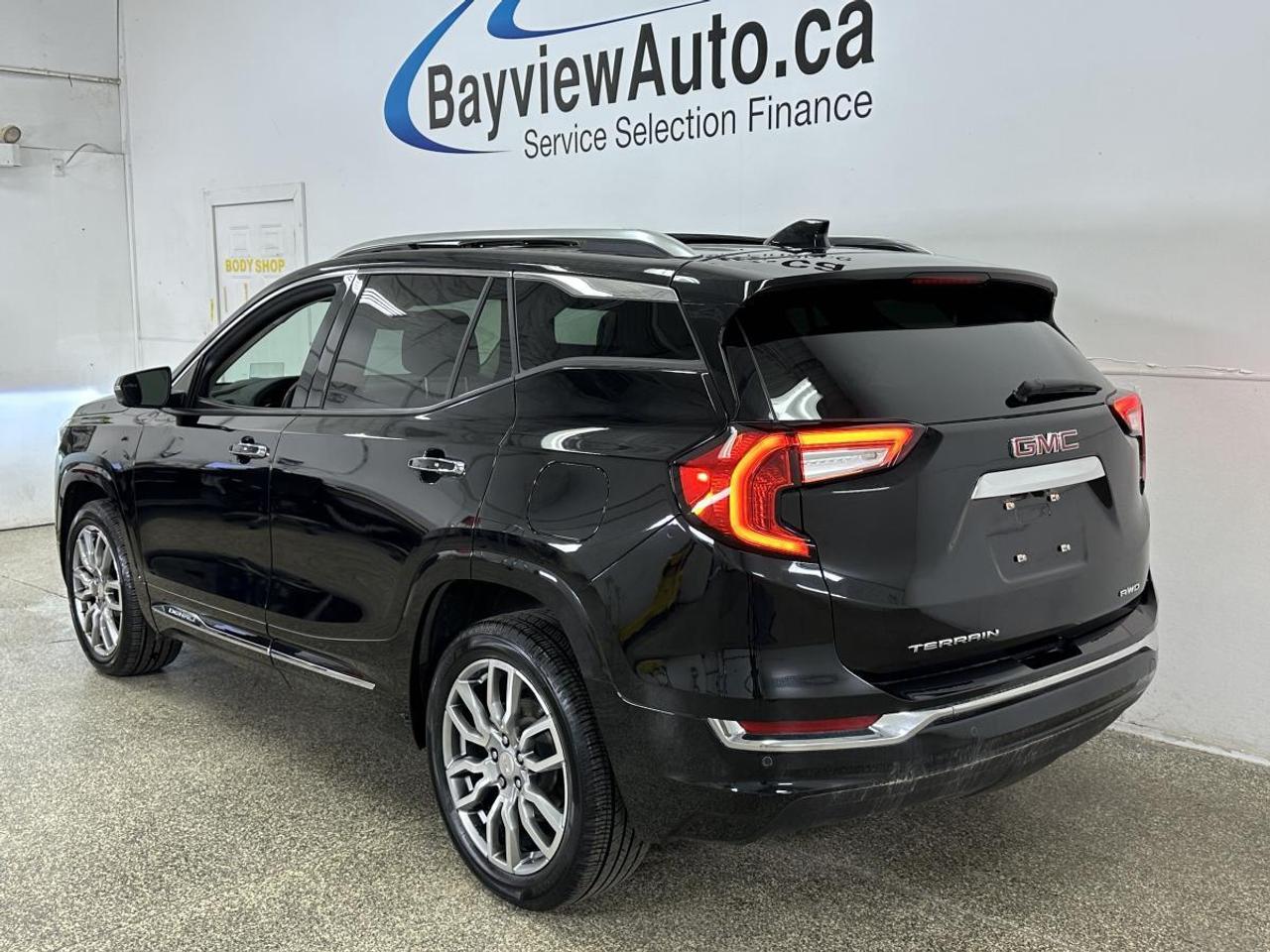 2024 GMC Terrain Denali DENALI/AWD/LEATHER/PANOROOF/NAVI/1 OWNER/28KM! Photo