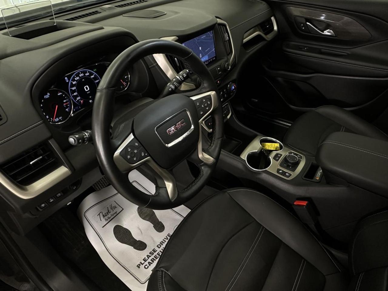 2024 GMC Terrain Denali DENALI/AWD/LEATHER/PANOROOF/NAVI/1 OWNER/28KM! Photo