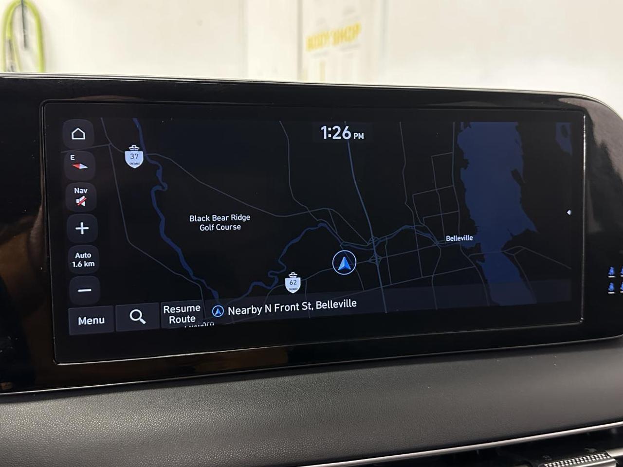2024 Hyundai PALISADE Preferred PREFERRED/AWD/8-PASSENGER/SUNROOF/33KM/OFF 1 OWNER LEASE! Photo