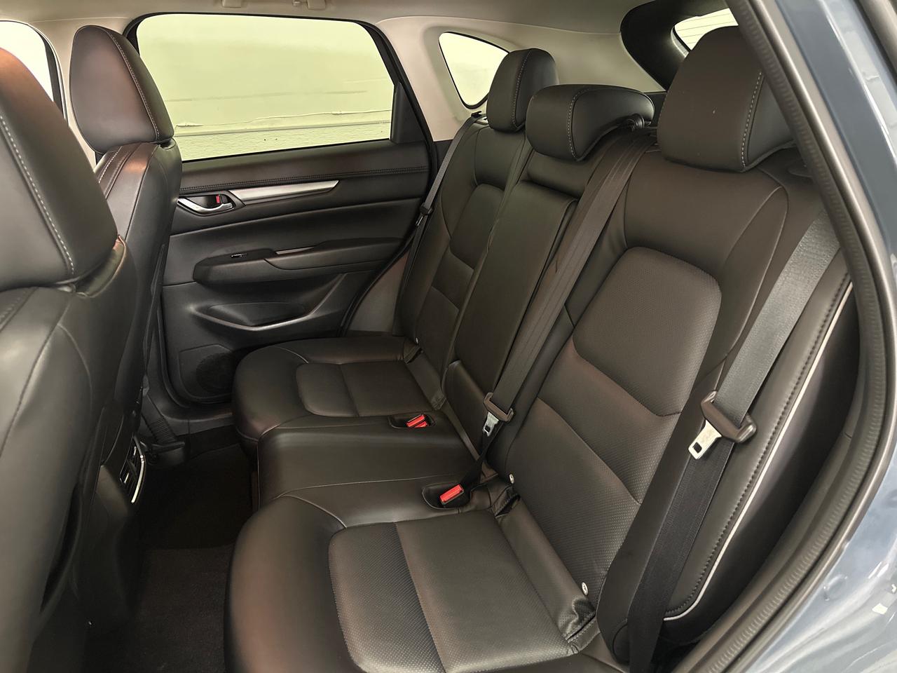 2025 Mazda CX-5 GS/AWD/PWR HEATED SEATS &amp; WHEEL/LEATHER/PWR GATE/CARPLAY/MORE! Photo