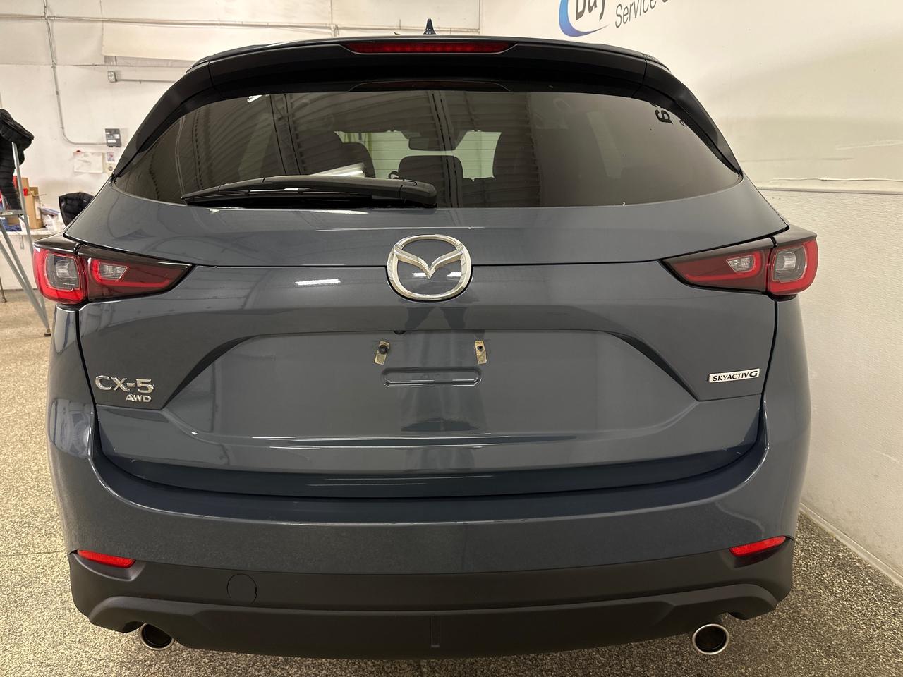 2025 Mazda CX-5 GS/AWD/PWR HEATED SEATS &amp; WHEEL/LEATHER/PWR GATE/CARPLAY/MORE! Photo