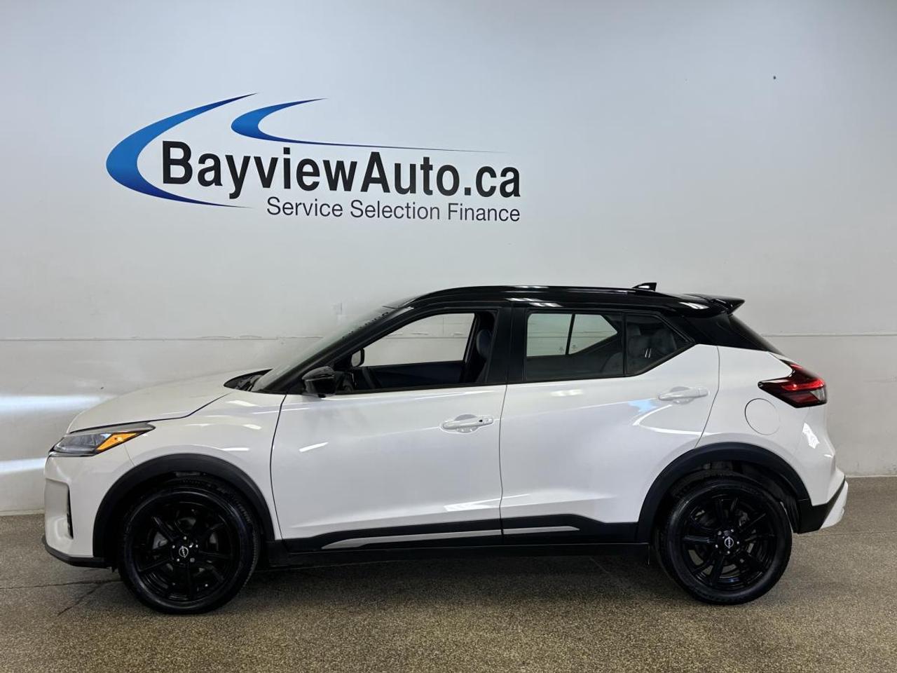 2024 Nissan Kicks SR/PREMIUM/2-TONE LEATHER/2-TONE ROOF/16KM/OFF 1 OWNER LEASE! Photo