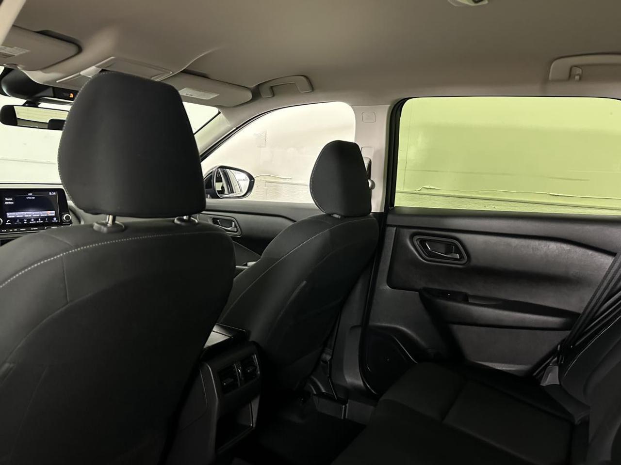 2024 Nissan Rogue S/AWD/27KM/BLACK/OFF 1 OWNER NISSAN LEASE! Photo