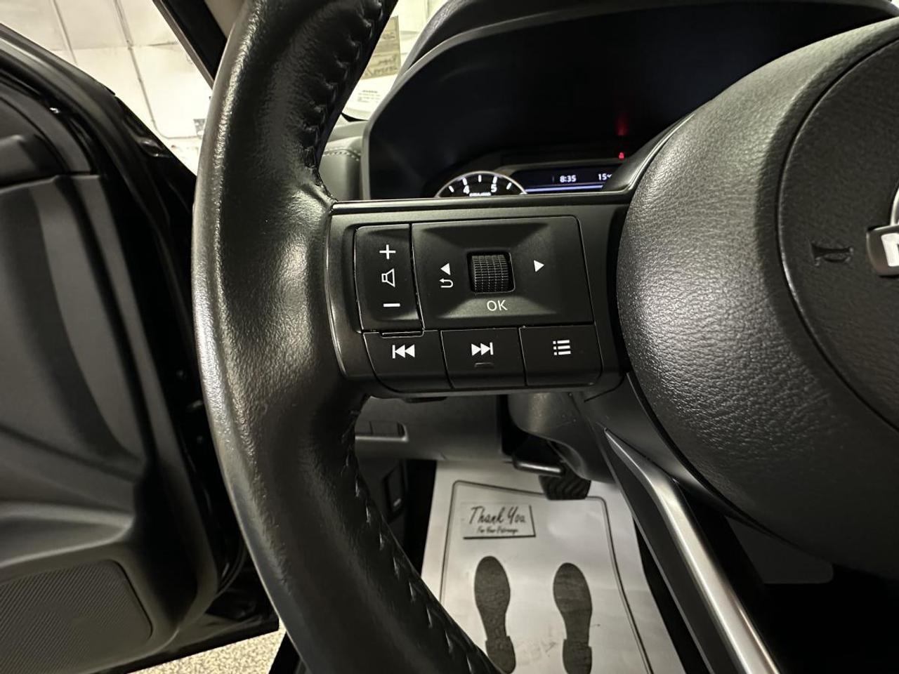 2024 Nissan Rogue S/AWD/27KM/BLACK/OFF 1 OWNER NISSAN LEASE! Photo