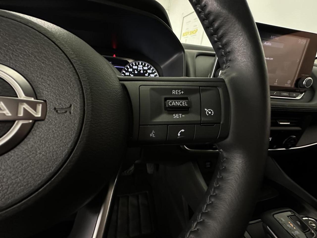 2024 Nissan Rogue S/AWD/31KM/OFF 1 OWNER NISSAN LEASE! Photo