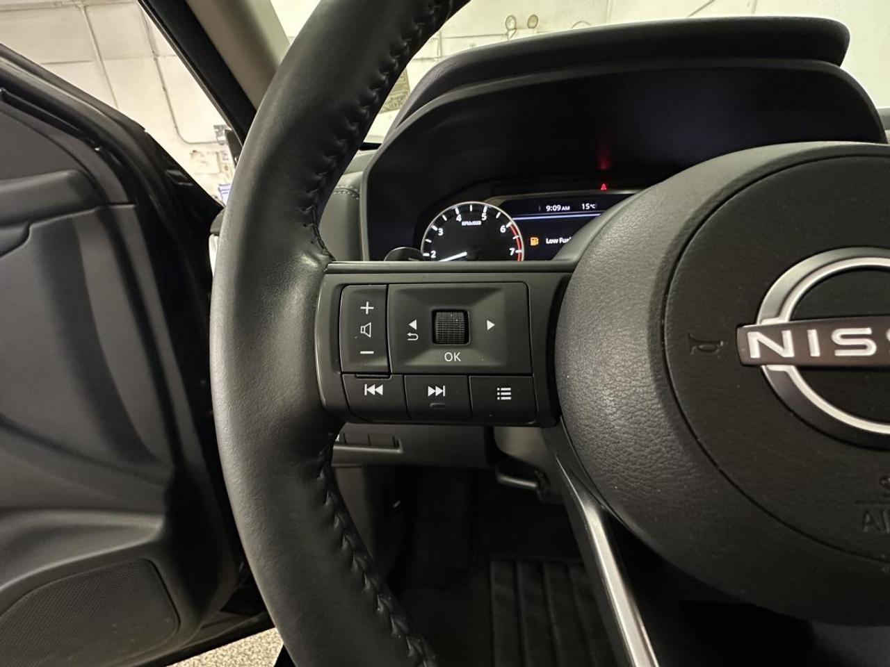 2024 Nissan Rogue S/AWD/31KM/OFF 1 OWNER NISSAN LEASE! Photo