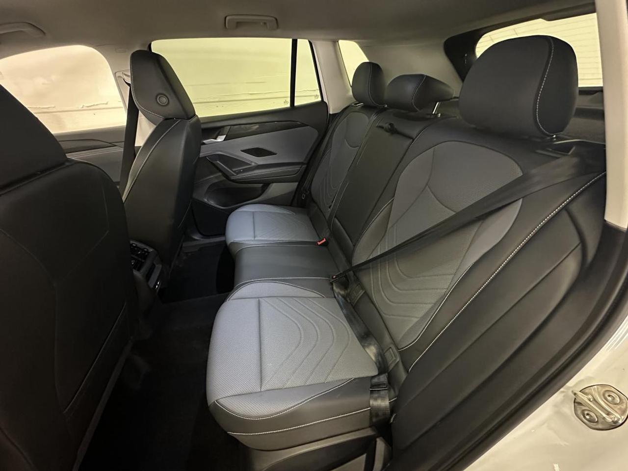 2026 Volkswagen Tiguan Comfortline COMFORTLINE/AWD/LEATHER/MORE! Photo