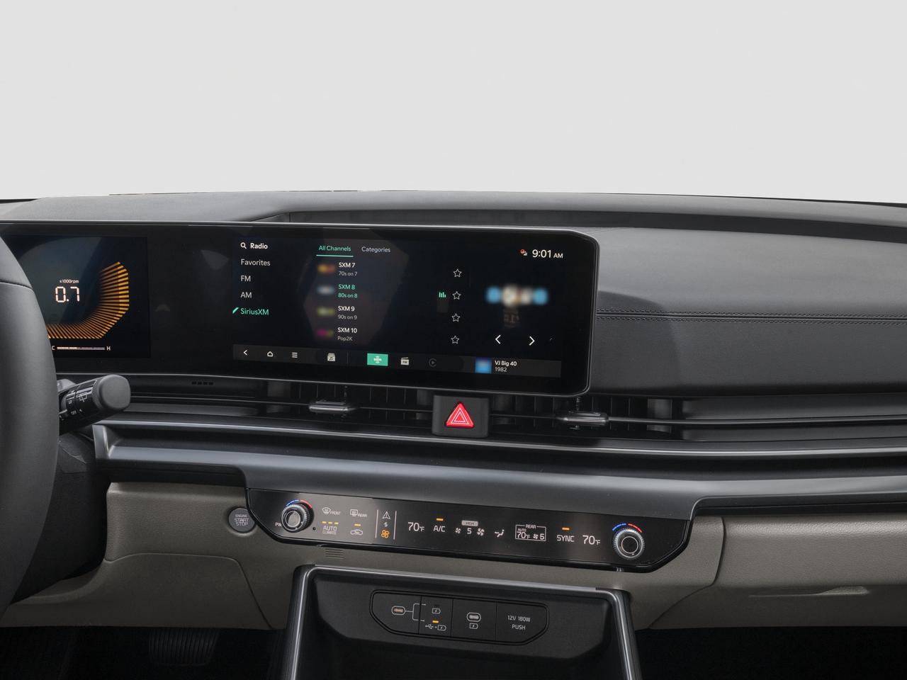 2027 Kia Carnival LX Photo