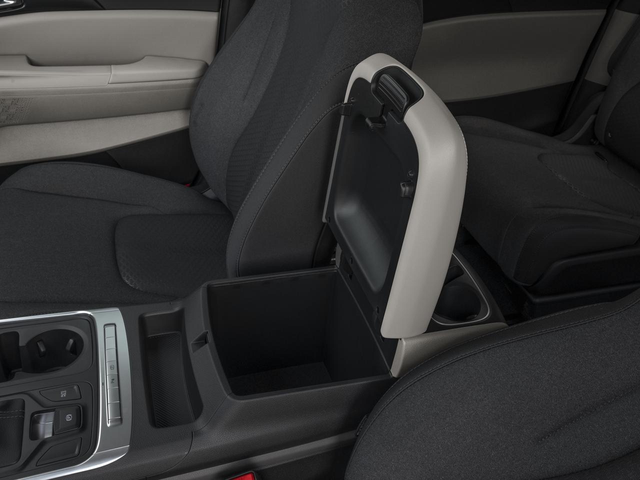 2027 Kia Carnival LX Photo
